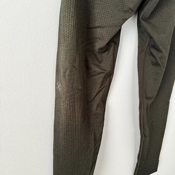 Lululemon Engineered Warmth Jogger - Picture 4 of 10
